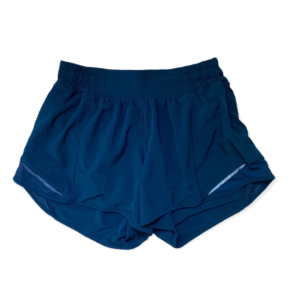 Lululemon Hotty Hot Low-Rise Lined Short 4”